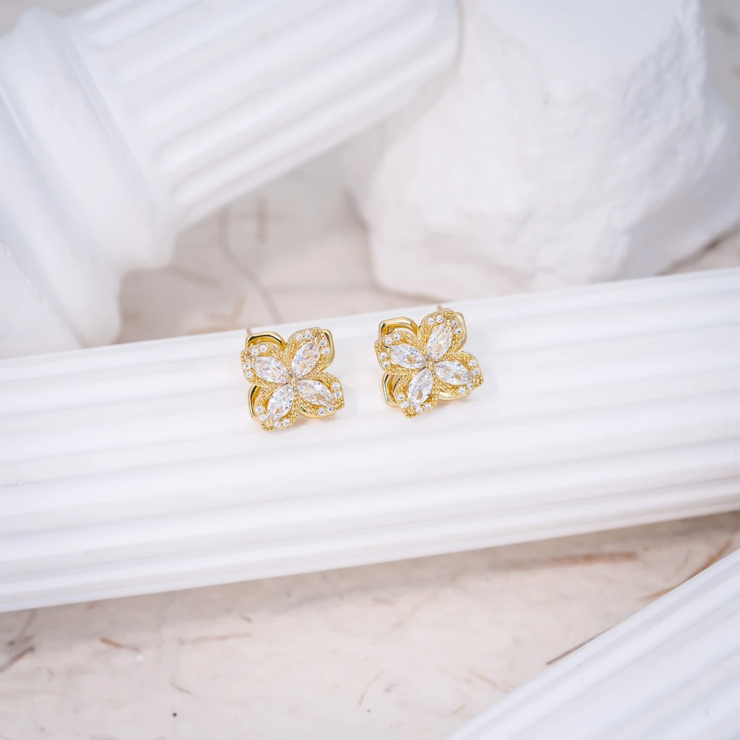 铜合金合成锆石耳饰 MYES-103 旋转四瓣小花耳钉