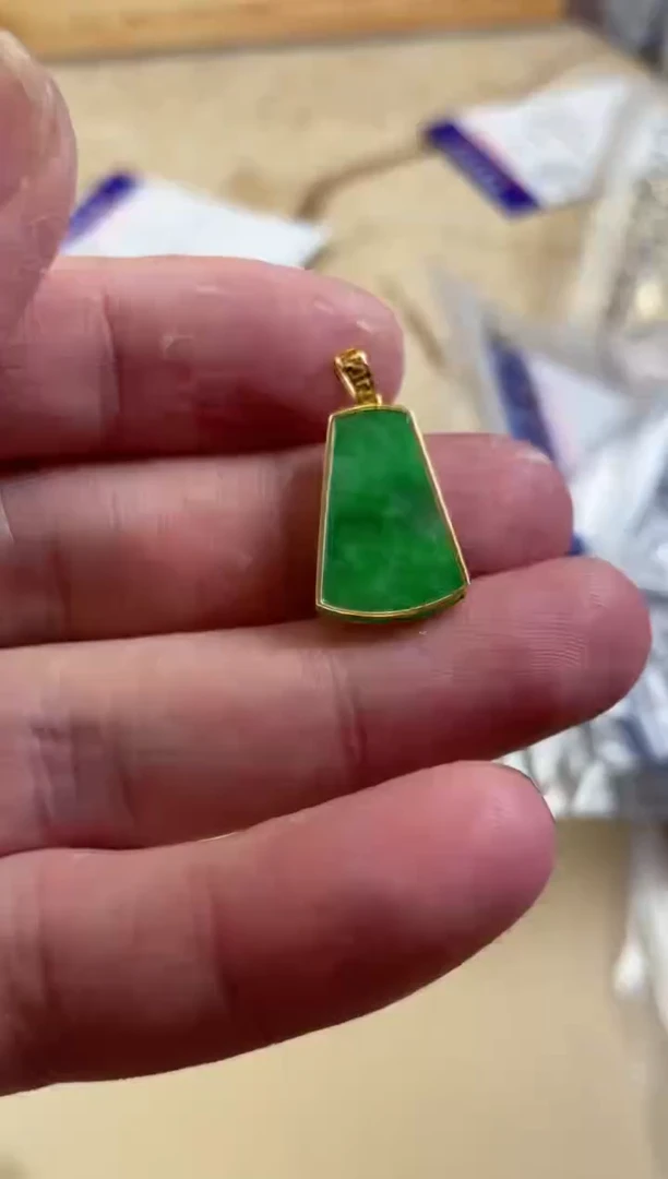 【闪购商品】翡翠颈饰18K金镶嵌严选好料    不含绳子  154