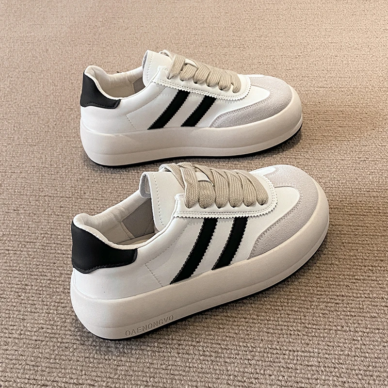 时尚休闲鞋女2024春季新款面包小白鞋厚底板鞋学生运动跑步鞋女鞋