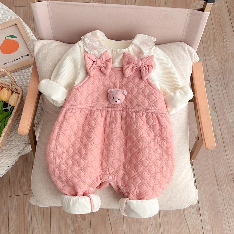 婴儿深秋薄棉套装连体衣新生儿宝宝冬季超萌背带裤满月百天外出服