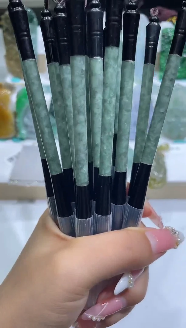 【闪购商品】翡翠颈饰未镶嵌0847745846（多样性发其一）
