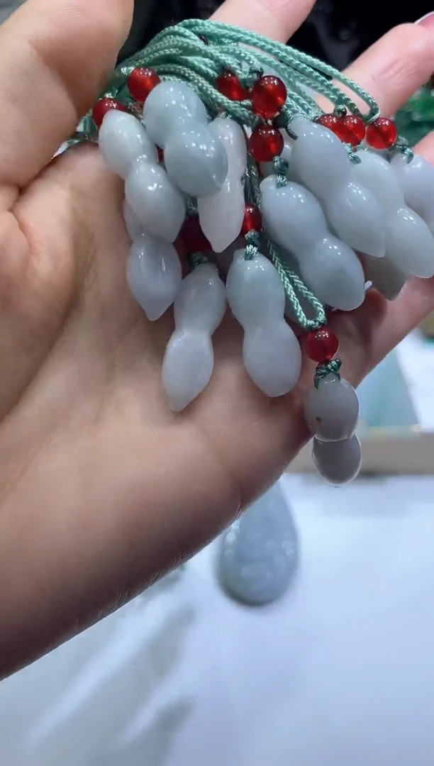 【闪购商品】翡翠颈饰未镶嵌0830960438(多样性发其一)