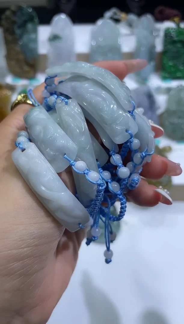 【闪购商品】翡翠颈饰未镶嵌0193450722（多样性发其一）