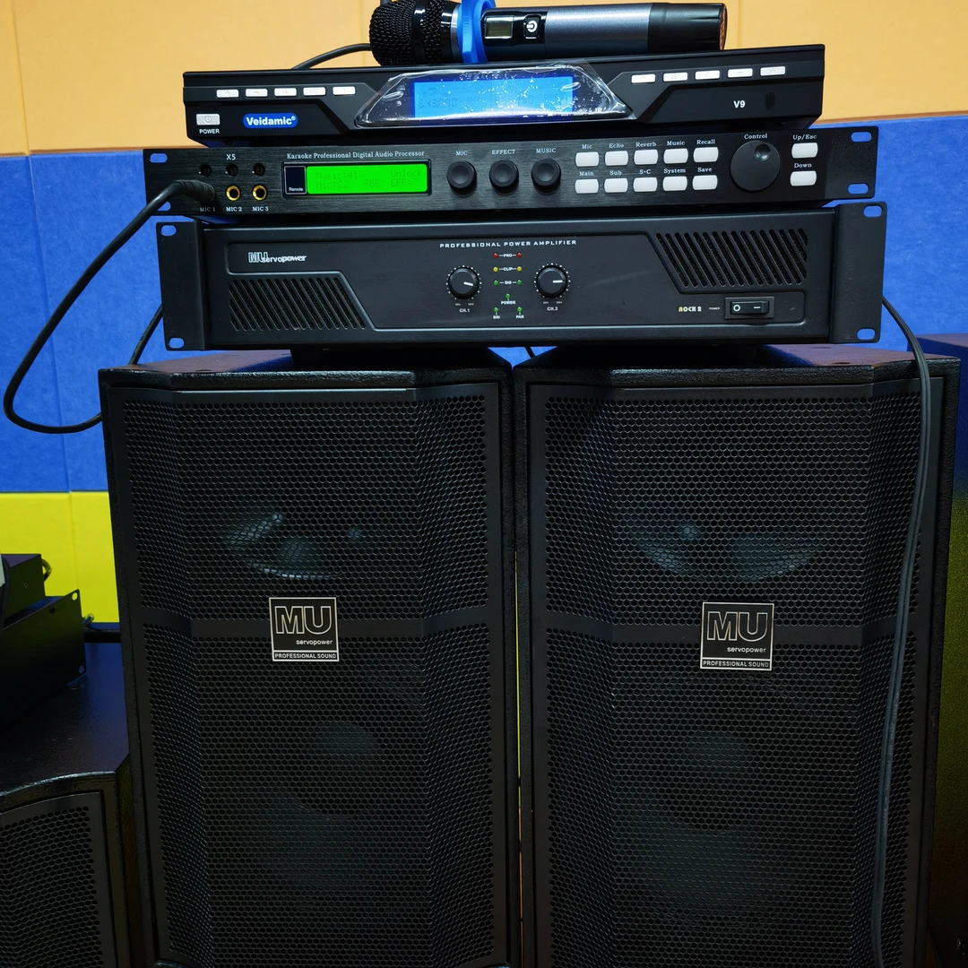 mu10寸音箱功放效果器话筒。不包邮。