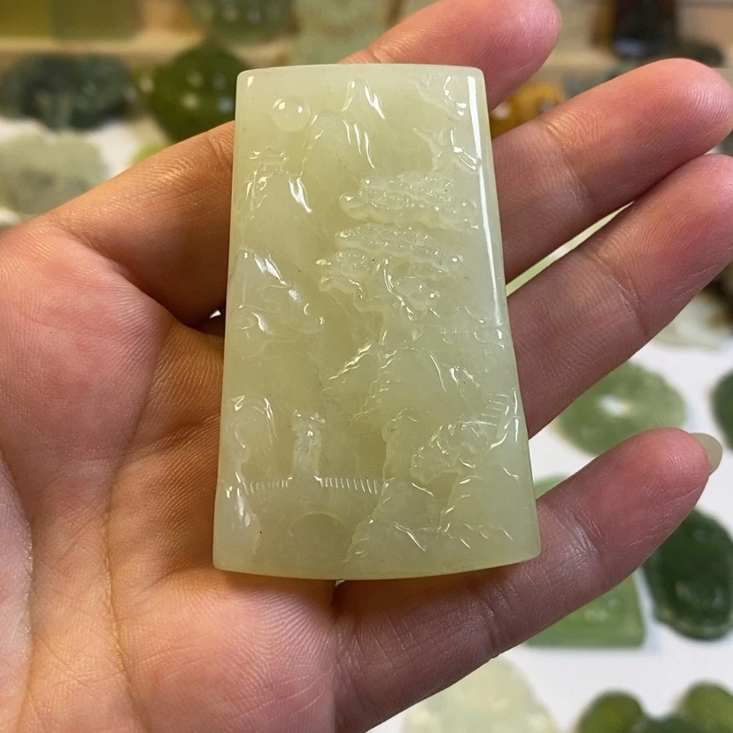 【闪购商品】蛇纹石玉颈饰未镶嵌