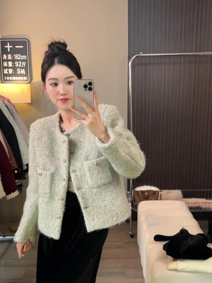 【90白鸭绒】小香风保暖羽绒服2025淡绿色女气质高级感百搭短款上衣