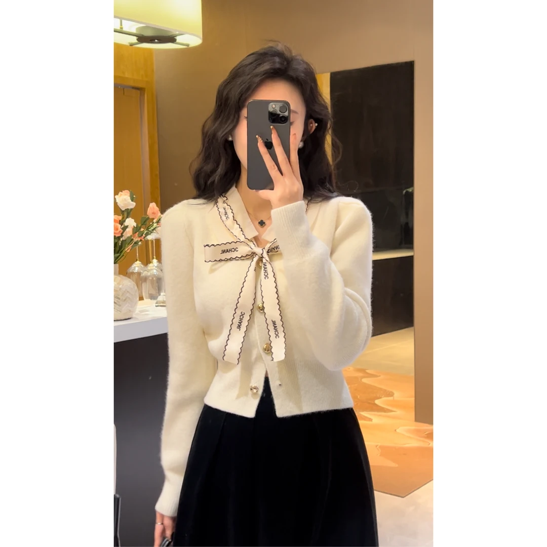 YUANLIANSU/圆脸酥【年中大促】蝴蝶系带毛衣女木耳边秋冬新款上衣