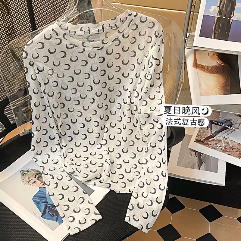 YUANLIANSU/圆脸酥设计感月亮印花长袖防晒罩衫女夏季打底衫t恤