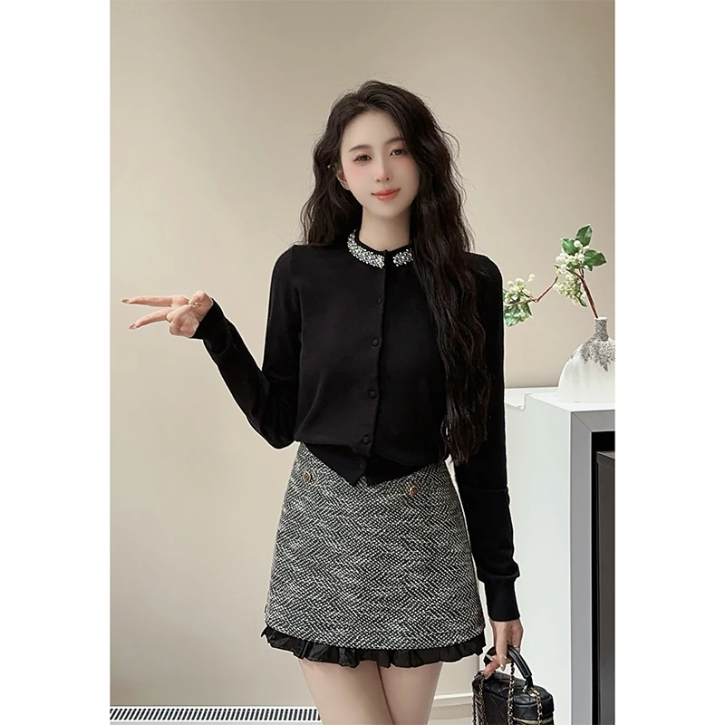 YUANLIANSU/圆脸酥【童话镇】法式小香风复古气质镶钻黑色针织衫女