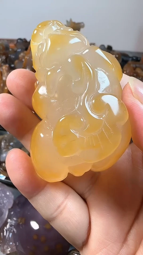 【闪购商品】玛瑙/玉髓手把件未镶嵌貔貅