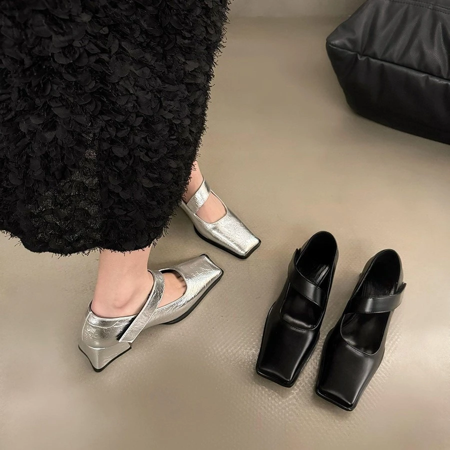 UHCK银色粗跟高跟鞋玛丽珍单鞋女鞋子2025新款春秋冬法式晚晚风小