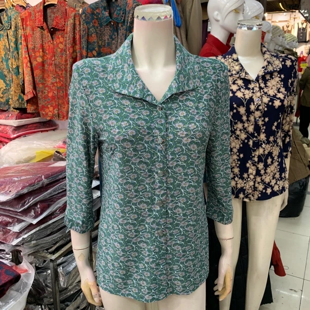 妈妈装衬衫翻领碎花