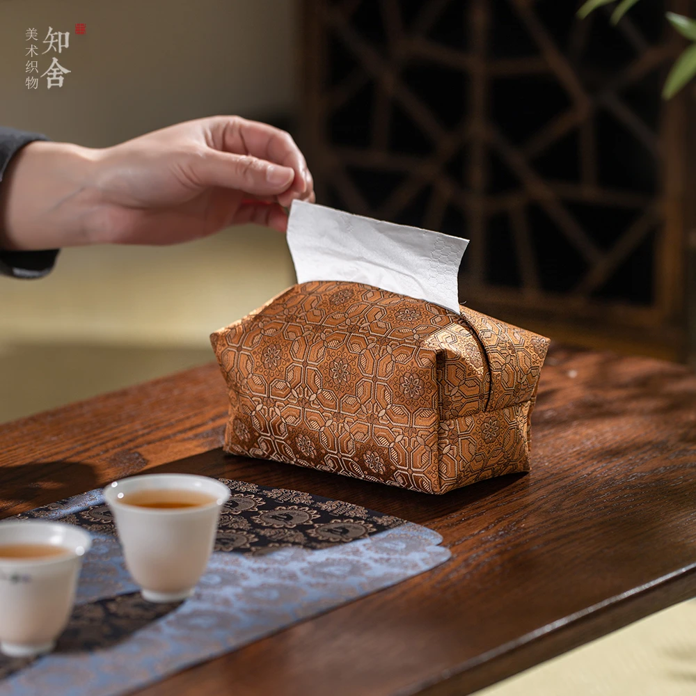 金编朵花纹抽纸盒16.5*9.5*6.5CM