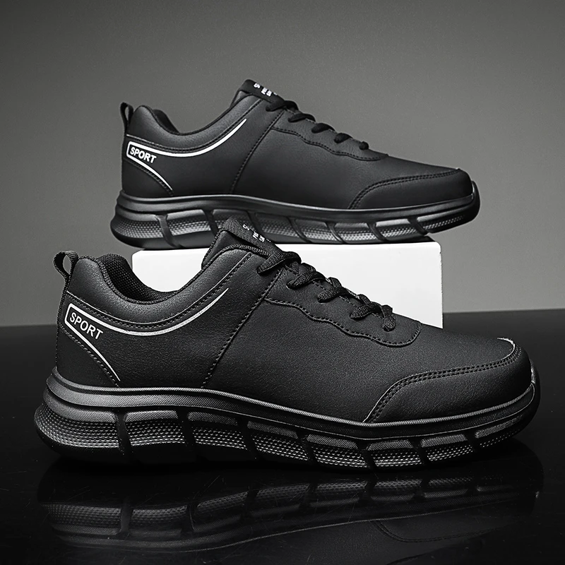 大码男鞋皮面45防水运动鞋男士休闲鞋子46胖脚宽肥47黑色工作鞋48