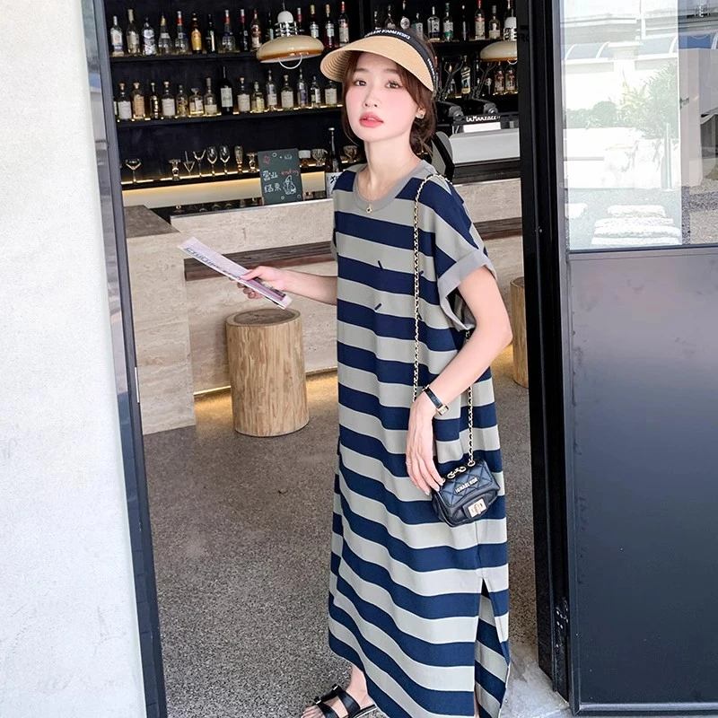 设计感复古条纹连衣裙女2025夏季新款韩版显瘦慵懒风休闲针织长裙