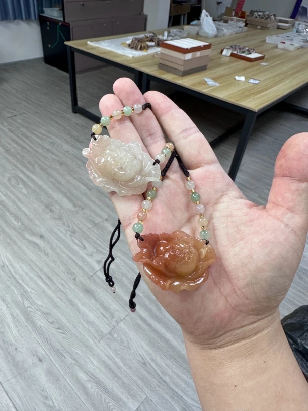 天然密玉牡丹花项链