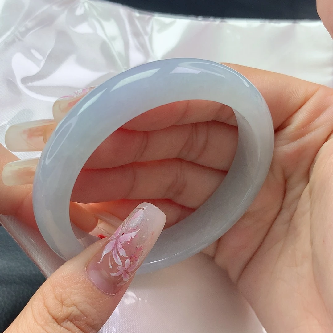 【闪购商品】翡翠手镯未镶嵌正圈a 12800