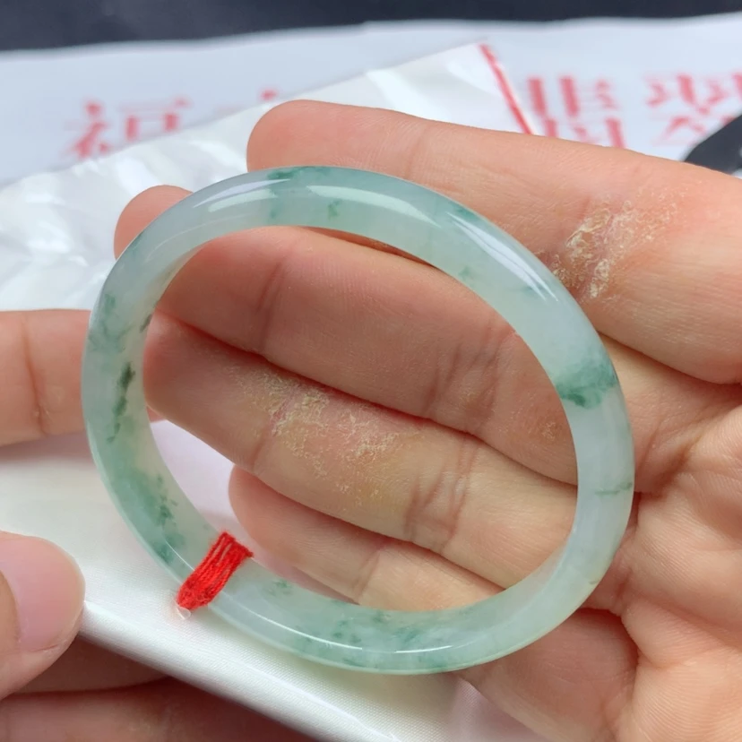 【闪购商品】翡翠手镯未镶嵌贵妃a 1