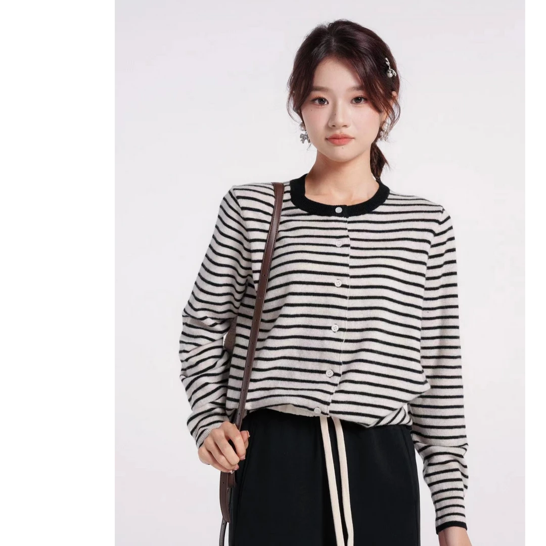 小个子定制打底修身羊毛衣针织小开衫女