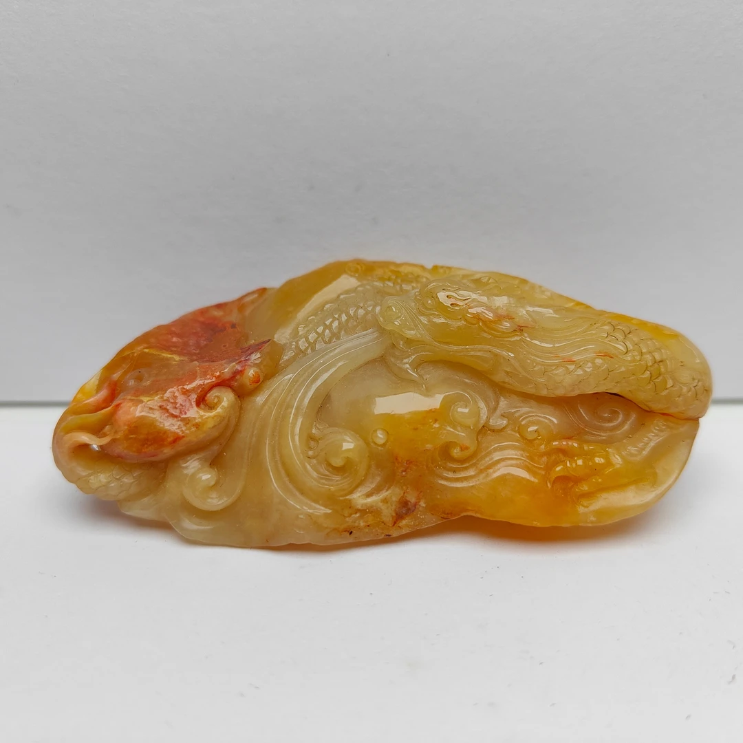 昌化结晶田黄石手工雕刻祥龙手玩挂件把玩