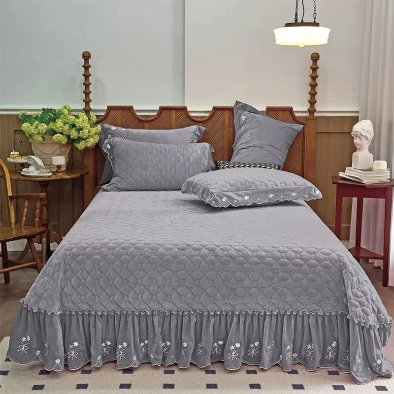 【单件刺绣床盖】加厚加棉刺绣床盖宝宝绒婴儿绒床罩床垫盖