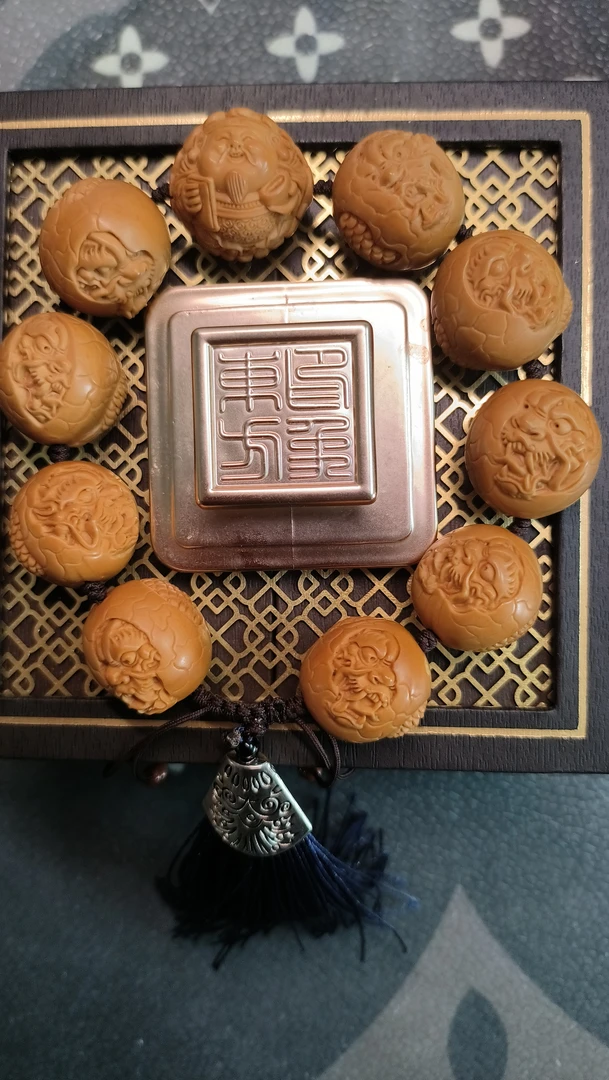 橄榄核文玩核雕手串2.0正圆光珠九龙横财