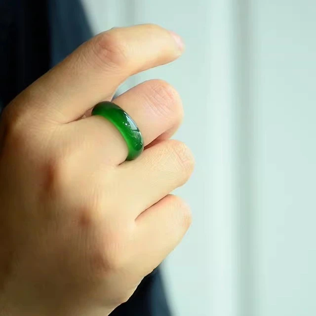 天然绿玉髓戒圈指环戒指男女转运招财绿玛瑙新款经典时尚玉石戒指