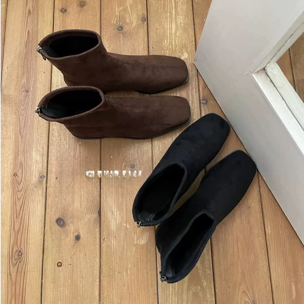 百搭不挑脚~韩版绒面方头低跟瘦瘦靴气质百搭小短靴19-19