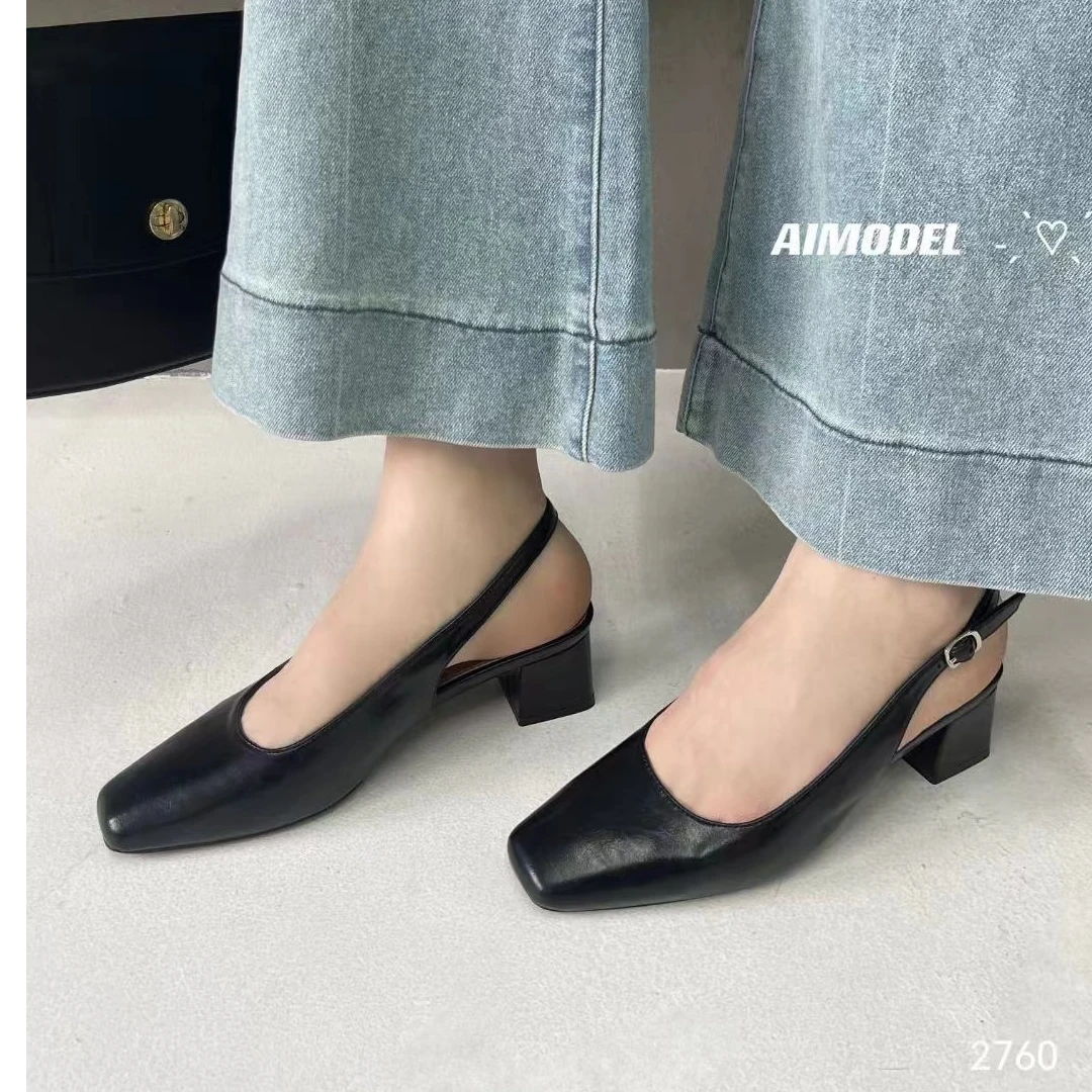 通勤干练利落有型气质穿搭~设计师真的好会穿的后空单鞋2760