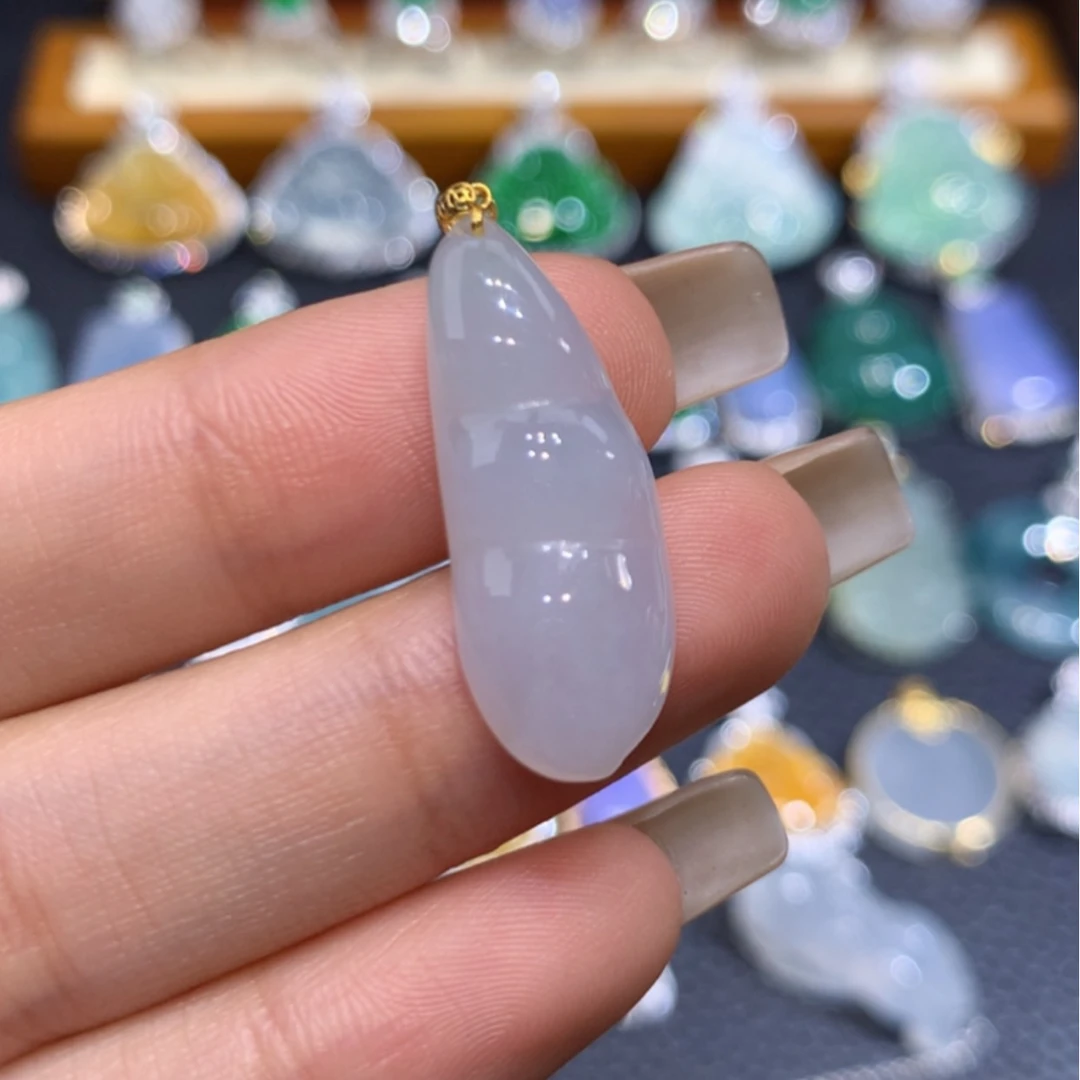 【闪购商品】翡翠颈饰18K金镶嵌