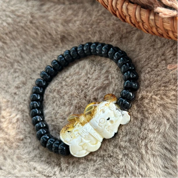 吉月蜜蜡奥利奥金瓷白猫咪极简恋椰蒂手串