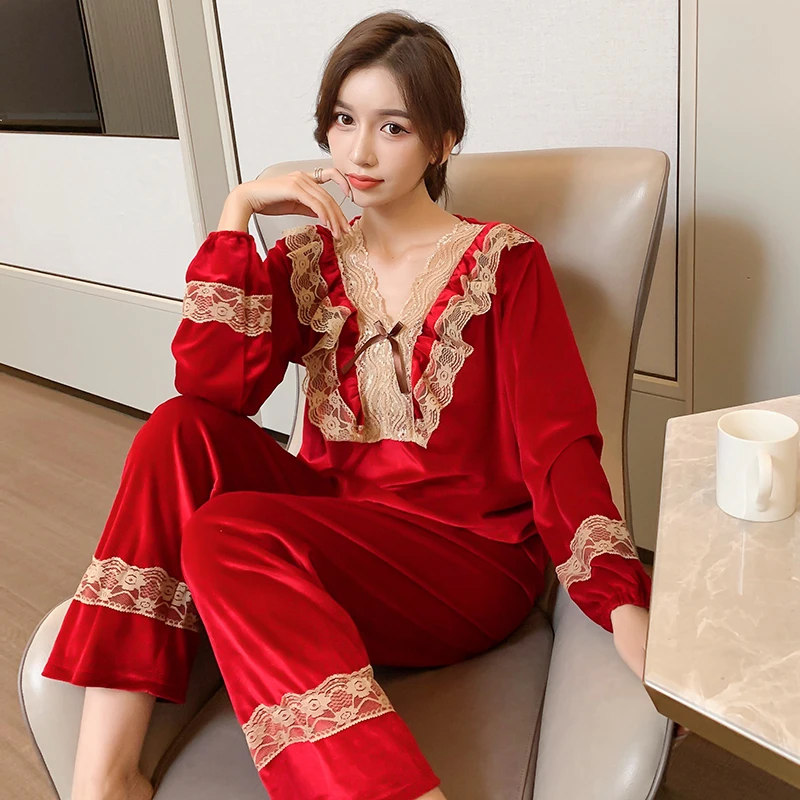 【金丝绒】冬季女士柔软舒适蕾丝花边甜美性感可外穿睡衣女套装红色