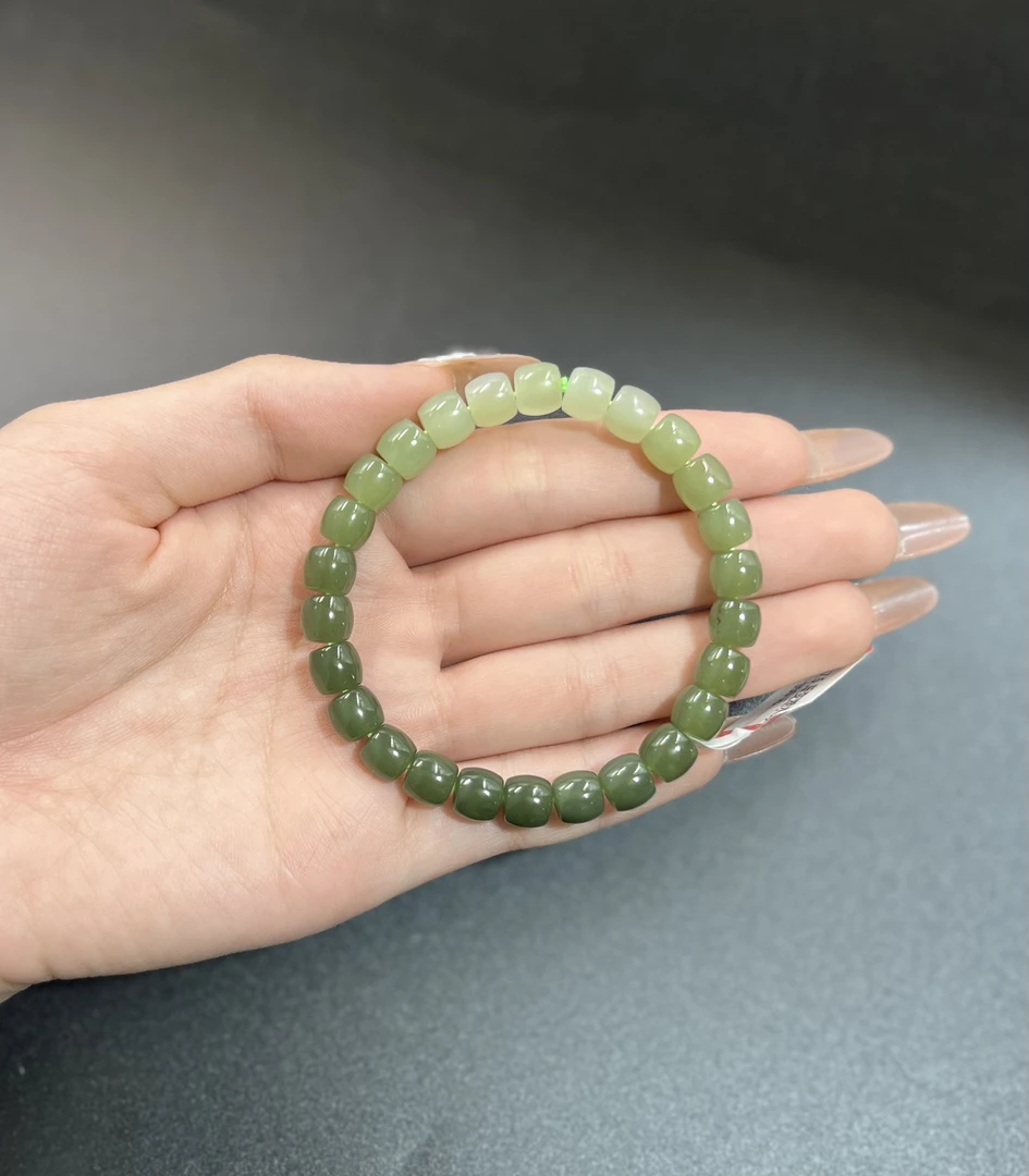 和田玉青海料7.5*6渐变湖水绿直切