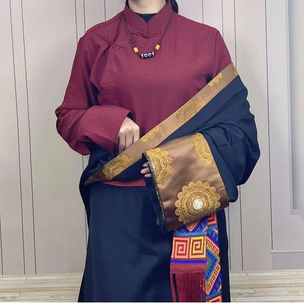 2023年新款 女式 （金边藏袍+素面衬衣套装）休闲时尚修身 藏袍