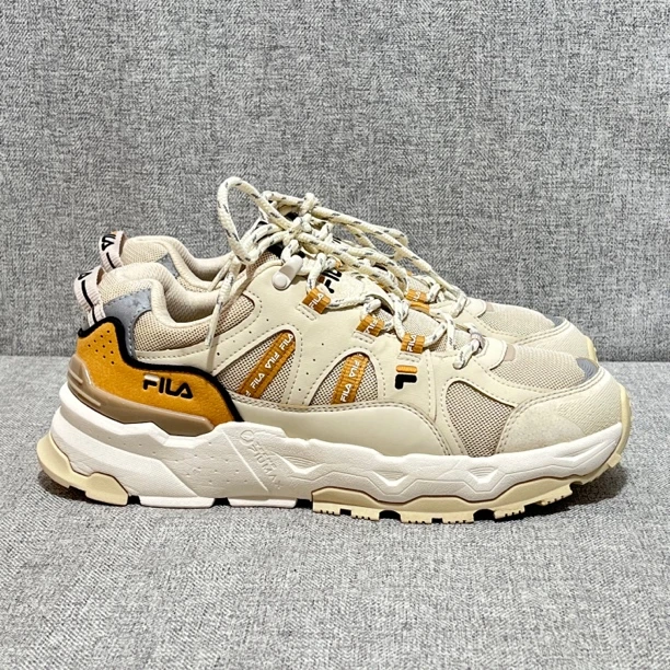 40码 FILA/斐乐 Trek 1S 防滑耐磨 运动休闲鞋 咖色 公价780 二手
