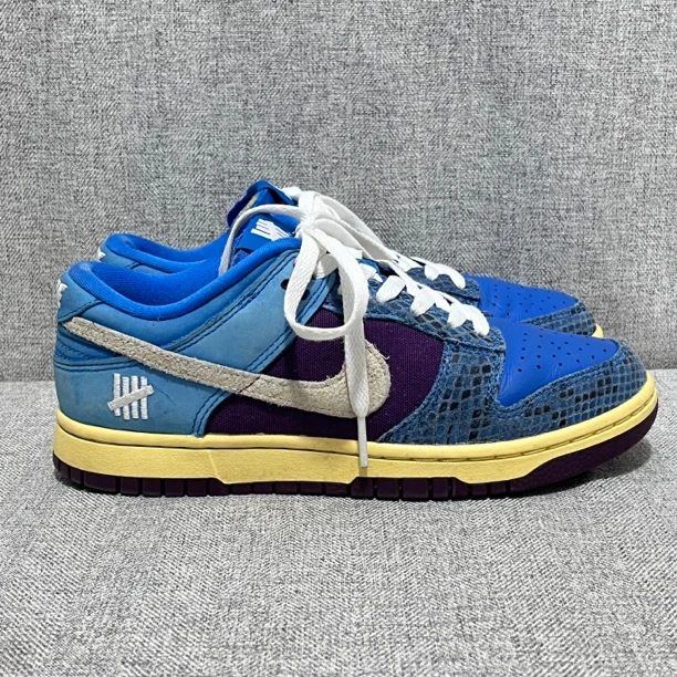 38码 Nike Dunk 复古 运动 轻便 板鞋 Undefeated联名/蛇纹 二手