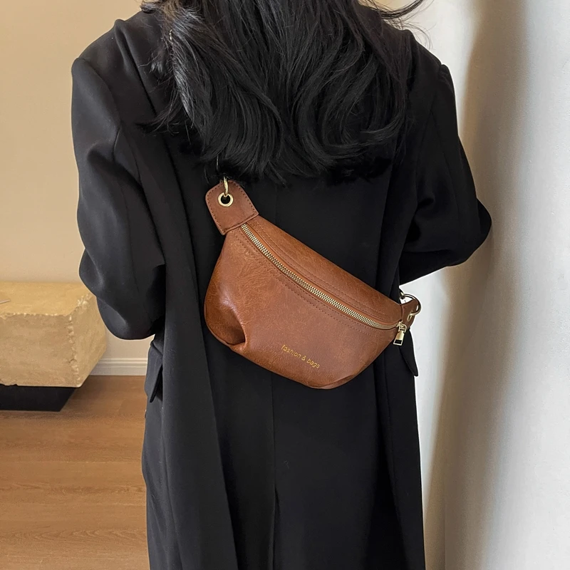 复古小众设计包包女冬季2023新款时尚斜挎包小包百搭爆款胸包腰包