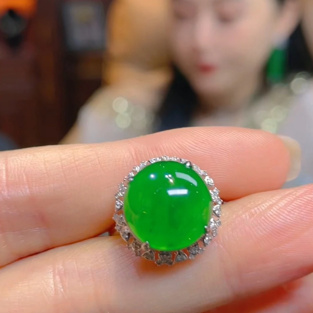 100765天然A货翡翠蛋面戒指