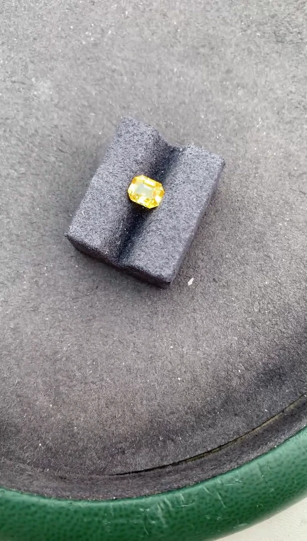 【闪购商品】彩色蓝宝石裸石未镶嵌1.6ct黄蓝宝
