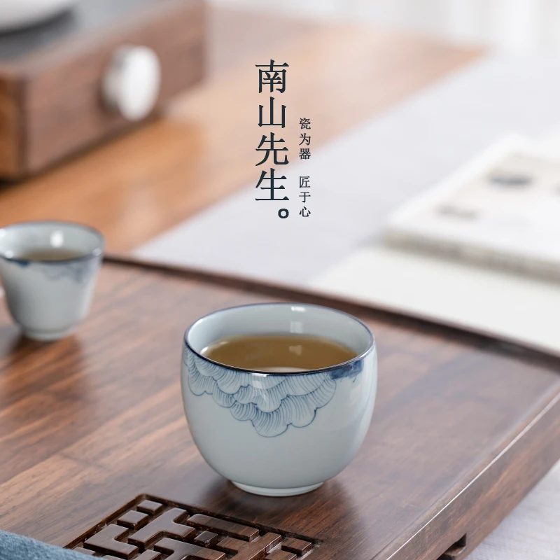 南山先生手绘陶瓷大号芙蓉花主人杯