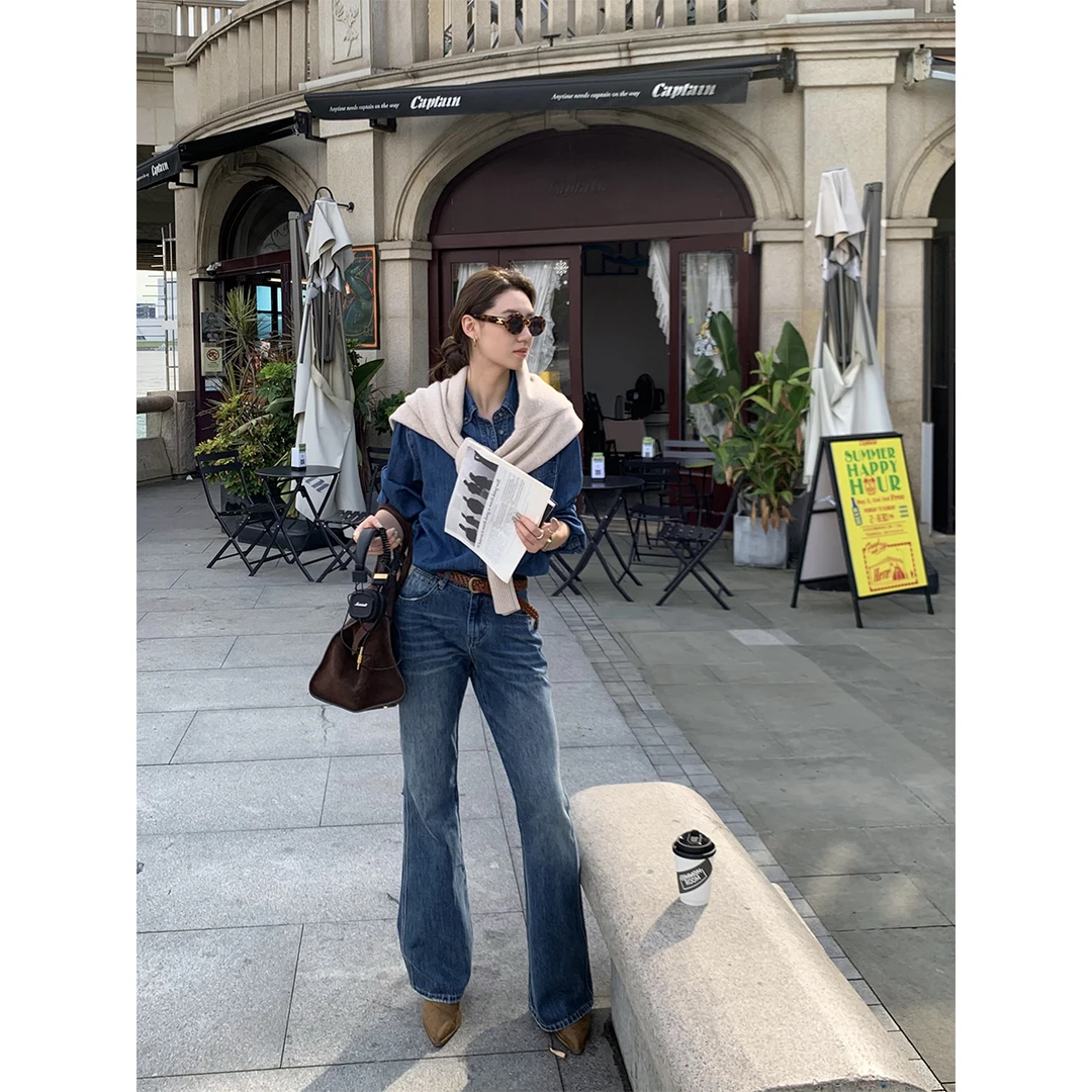 【摩登时代】赛络纺刺绣高级面料百搭蓝色牛仔衬衫女C23590GK43