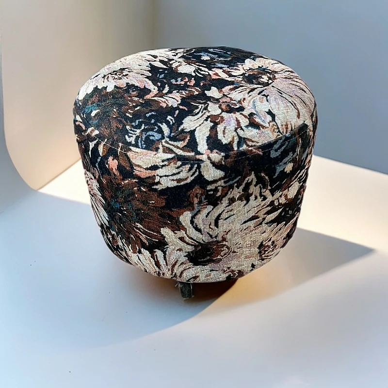 繁花色轮滑小凳子家用木质换鞋矮凳客厅复古木凳