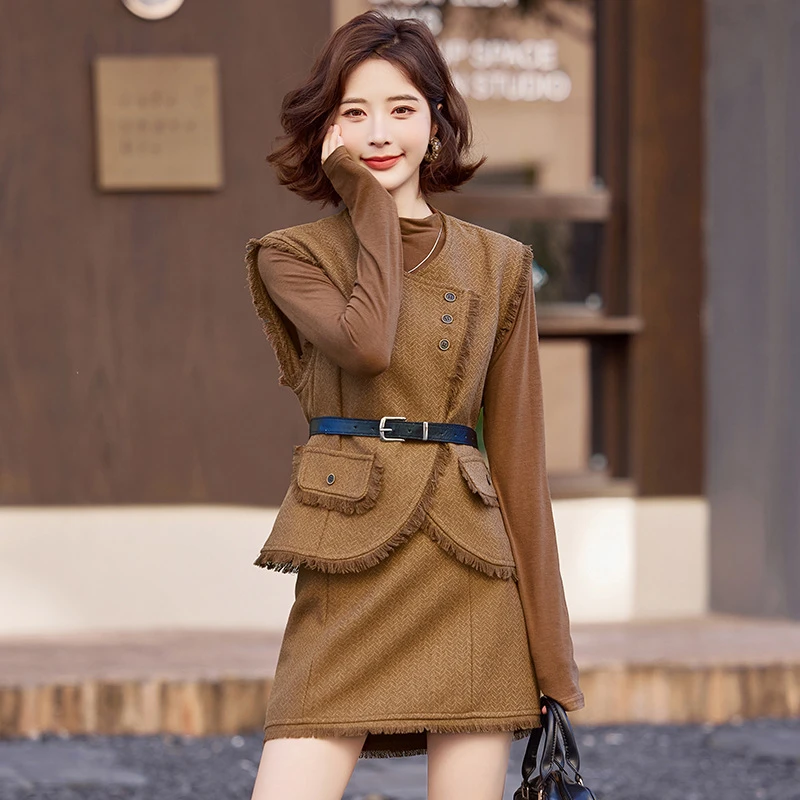 2025秋季新款法式气质小香风长袖流苏马甲外套+半身裙三件套装女