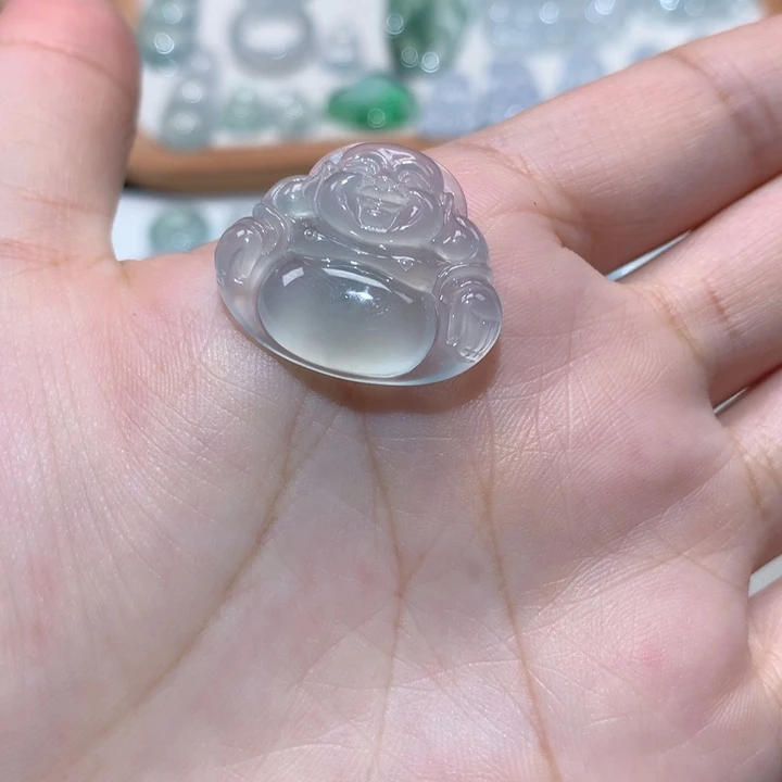 翡翠颈饰未镶嵌冰种坐佛