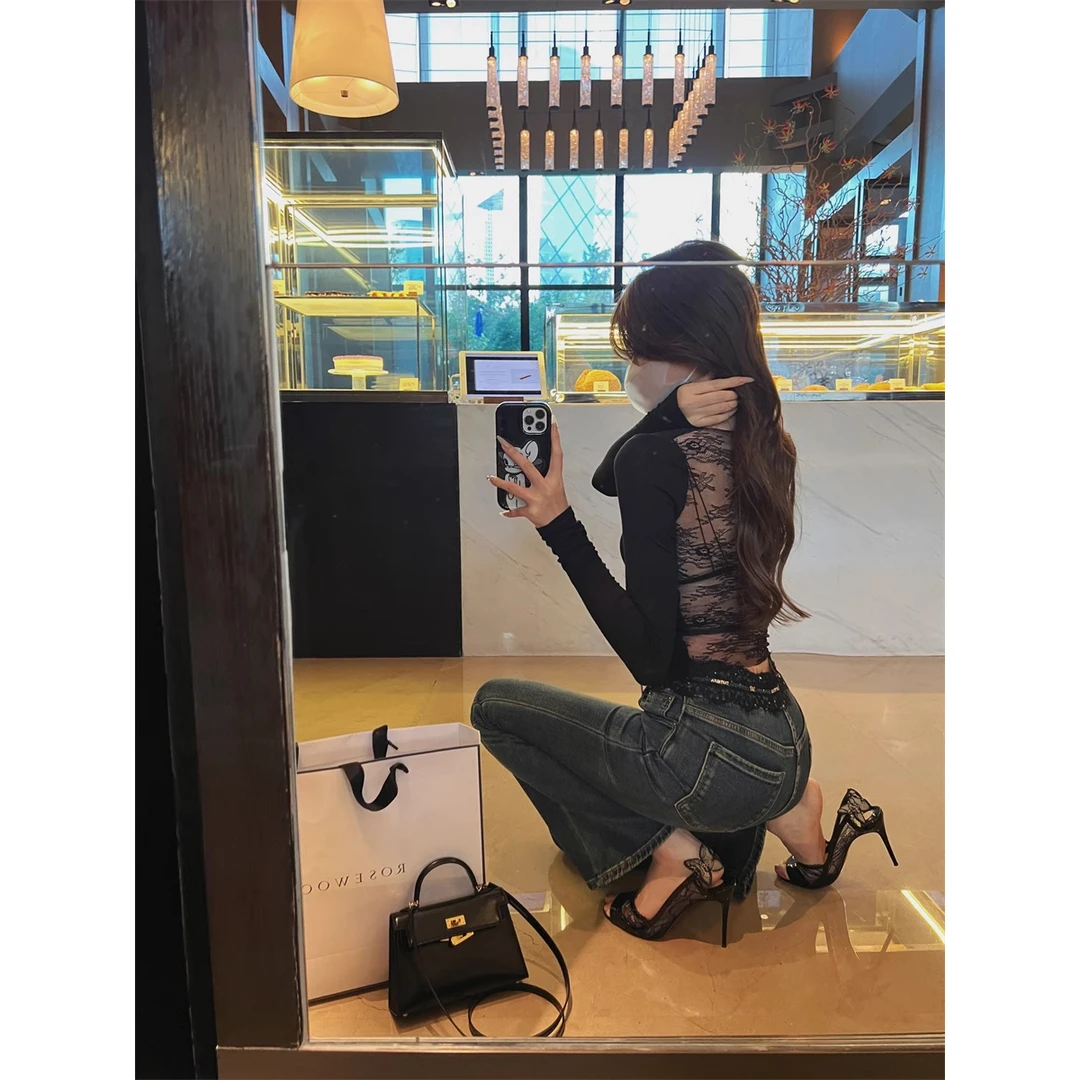 辣妹性感蕾丝拼接设计感短款上衣紧身V领长袖t恤打底衫女内搭秋冬
