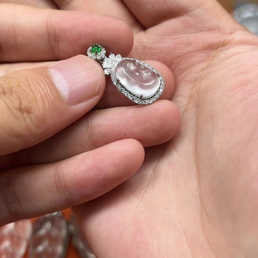 【闪购商品】石英质玉颈饰银S925镶嵌