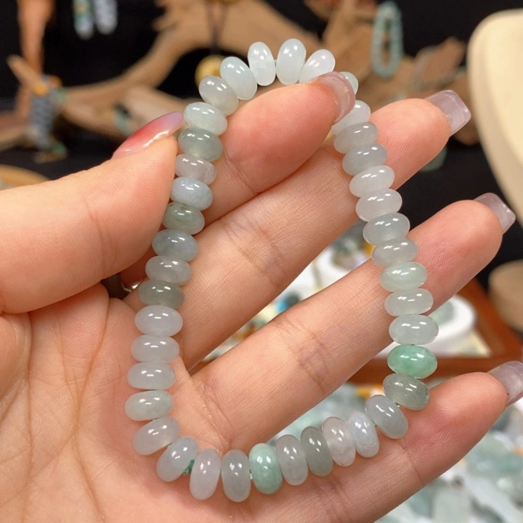 【闪购商品】翡翠手链未镶嵌皂***场