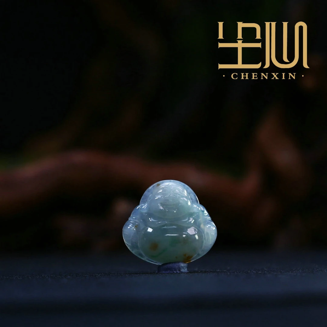 缅料冰种翡翠飘绿精雕佛公吊坠 天然翡翠Ａ货