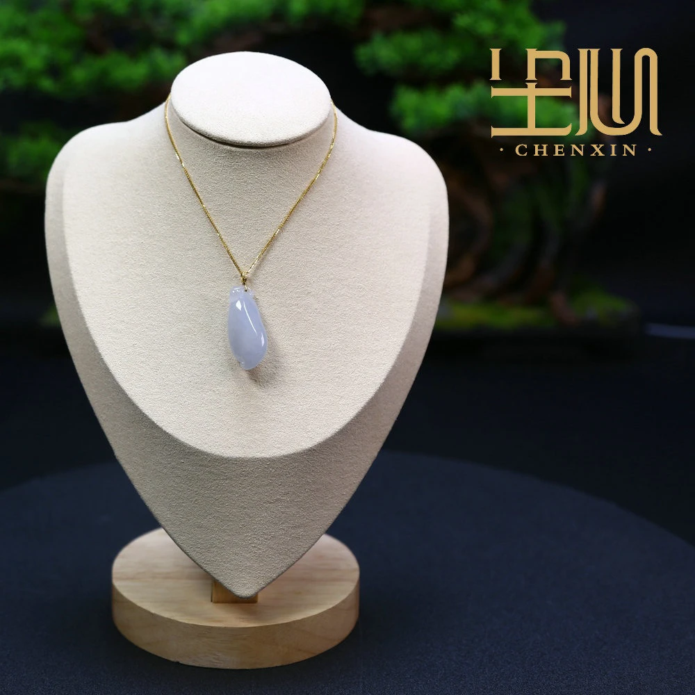 18k金镶嵌翡翠吊坠气质时尚百搭别致