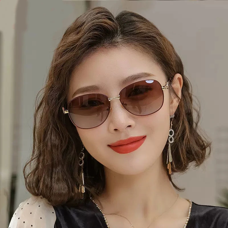 新款女士墨镜小脸时尚百搭太阳镜女潮韩版ins优雅复古墨镜女开车